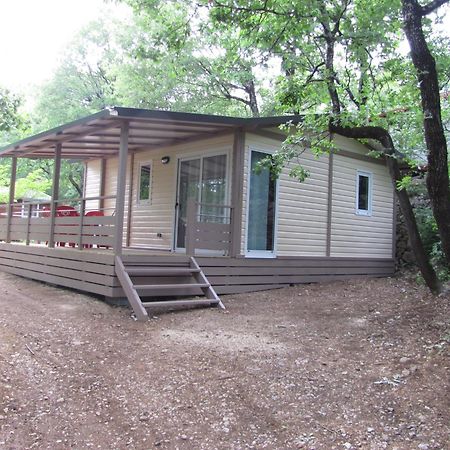 Camping Chalets Les Chenes Verts 보귀에 외부 사진