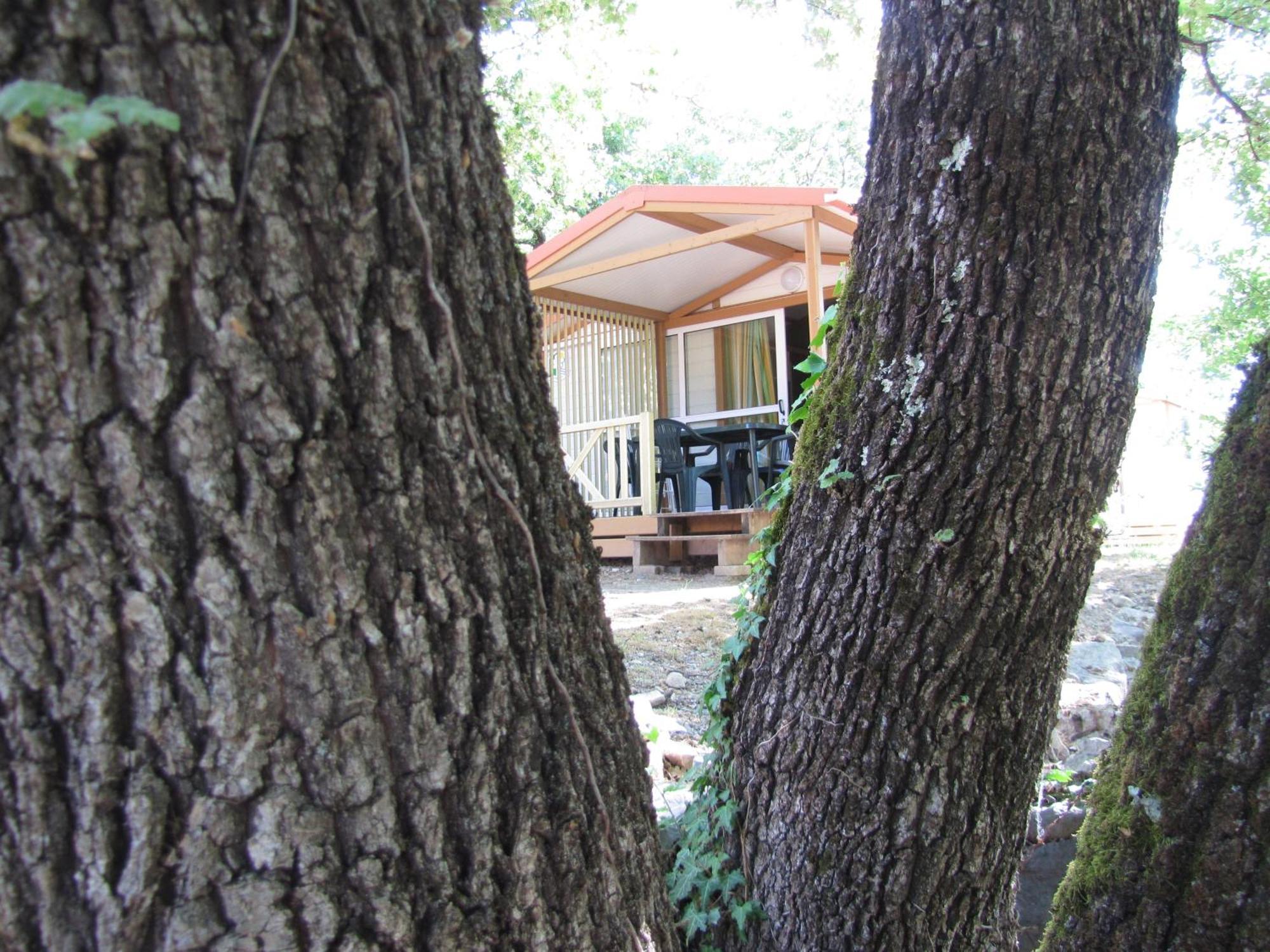 Camping Chalets Les Chenes Verts 보귀에 객실 사진