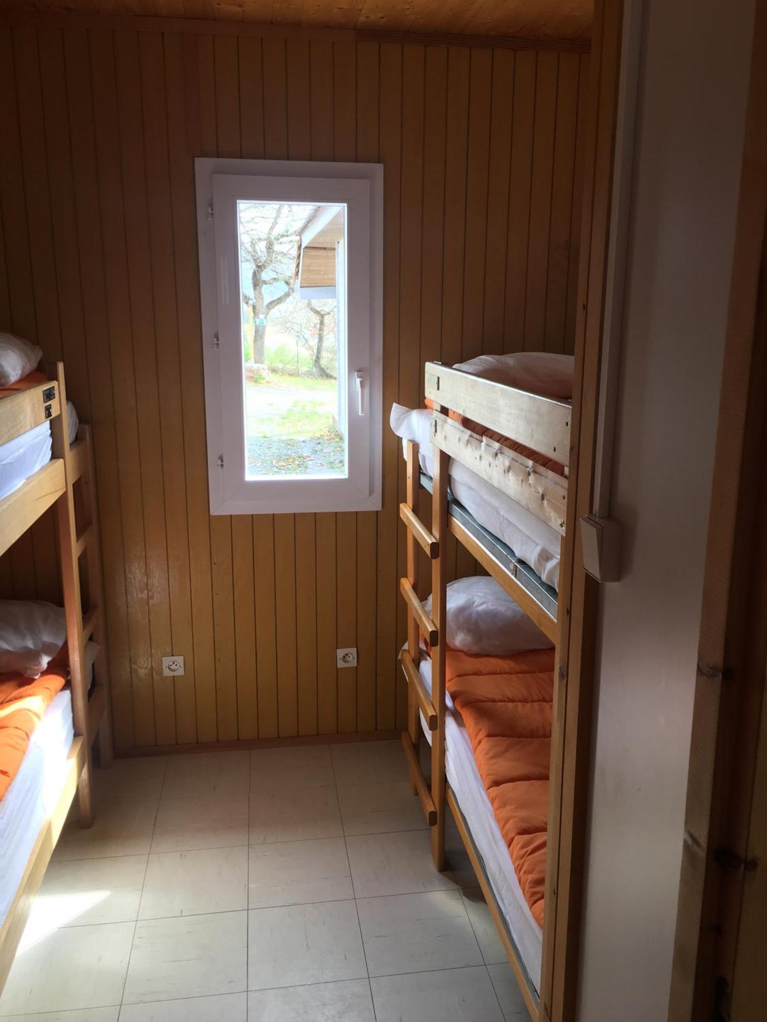 Camping Chalets Les Chenes Verts 보귀에 객실 사진