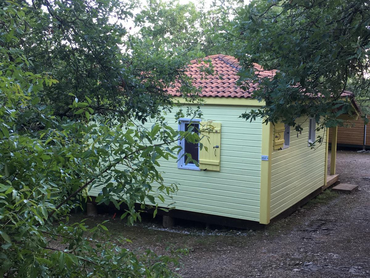 Camping Chalets Les Chenes Verts 보귀에 외부 사진